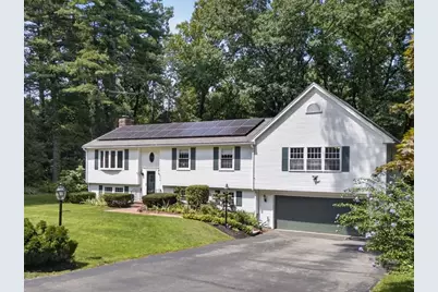 373 Raleigh Tavern Ln, North Andover, MA 01845 - Photo 2