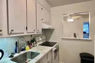 28 Brentwood, Boston, MA 02134 - Photo 4