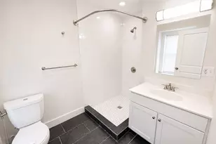 17-19 Clarence St, Boston, MA 02119 - Photo 12