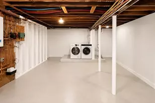 17-19 Clarence St, Boston, MA 02119 - Photo 14