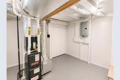 17-19 Clarence St, Boston, MA 02119 - Photo 16