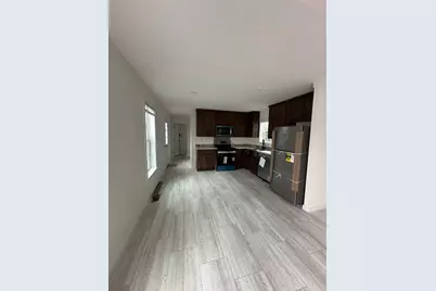 165 Newbury #8, Peabody, MA 01960 - Photo 2