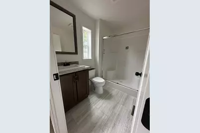 165 Newbury #8, Peabody, MA 01960 - Photo 6