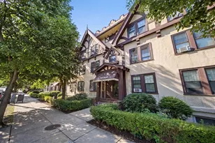 1722 Commonwealth Ave, Boston, MA 02135 - Photo 22