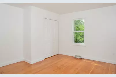 198 Union Street, Northbridge, MA 01588 - Photo 12