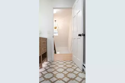 664 Norman St, Fall River, MA 02721 - Photo 14