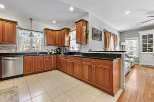111 Sisters Cir, Yarmouth, MA 02675 - Photo 14
