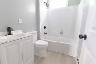 54 Laurel St, Worcester, MA 01605 - Photo 6