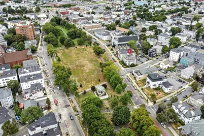 121 N Common, Lynn, MA 01902 - Photo 20
