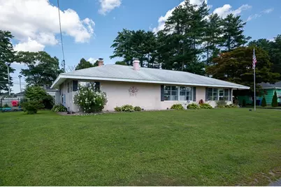 12 Elaine St, Webster, MA 01570 - Photo 8