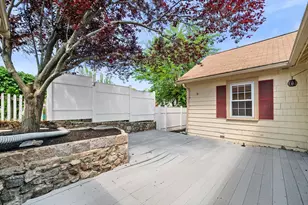 1 Douglass St, Lynn, MA 01904 - Photo 38