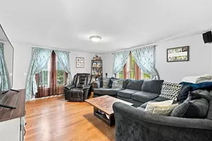 251 Oak St, Raynham, MA 02767 - Photo 14