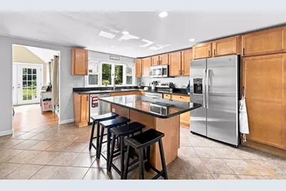 251 Oak St, Raynham, MA 02767 - Photo 8