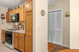 61 Abbey Memorial Dr, Chicopee, MA 01020 - Photo 16