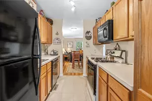 61 Abbey Memorial Dr, Chicopee, MA 01020 - Photo 12