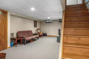 61 Abbey Memorial Dr, Chicopee, MA 01020 - Photo 26
