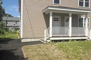 29 Lynn St, Lawrence, MA 01843 - Photo 2