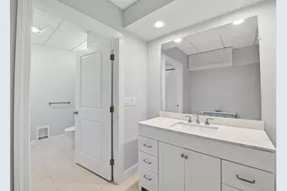 24 Laurelwood Dr, Webster, MA 01570 - Photo 36