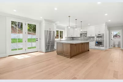 23 Wareland Rd, Wellesley, MA 02481 - Photo 4
