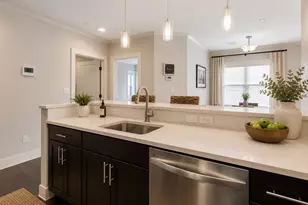 320 Maverick St, Boston, MA 02128 - Photo 8