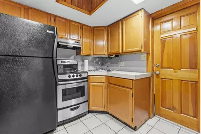 96 Locust St, New Bedford, MA 02740 - Photo 6