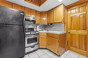 96 Locust St, New Bedford, MA 02740 - Photo 6