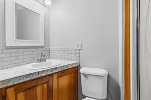 96 Locust St, New Bedford, MA 02740 - Photo 4