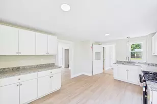 398 Main St, Wareham, MA 02571 - Photo 10