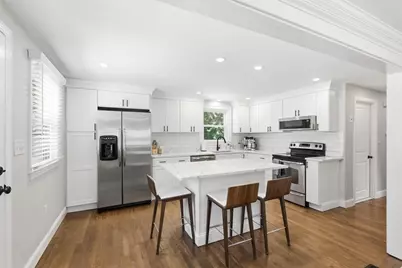 8 Glenwood St, Burlington, MA 01803 - Photo 6