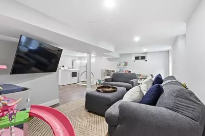 8 Glenwood St, Burlington, MA 01803 - Photo 24
