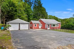 2 Hilltop Ln, Rockport, MA 01966 - Photo 1