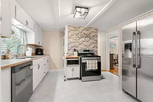 2 Hilltop Ln, Rockport, MA 01966 - Photo 16