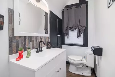 681 Providence St, West Warwick, RI 02893 - Photo 30