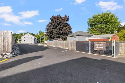 681 Providence St, West Warwick, RI 02893 - Photo 4