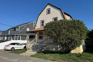 71 G St, Hull, MA 02045 - Photo 2