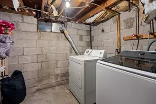 423 Tiffany St, Springfield, MA 01108 - Photo 24