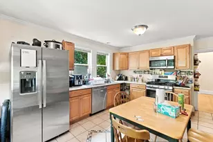 118 Auburn St, Medford, MA 02155 - Photo 4