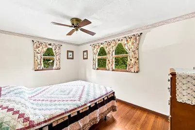 19 McIntosh Rd, Chelmsford, MA 01824 - Photo 18