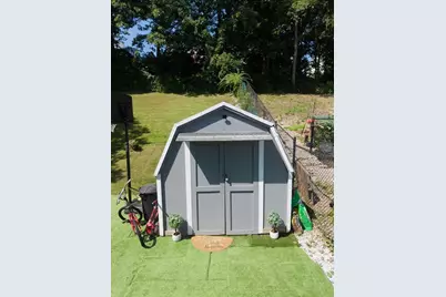 37 Parsons Hill Dr #B, Worcester, MA 01603 - Photo 8