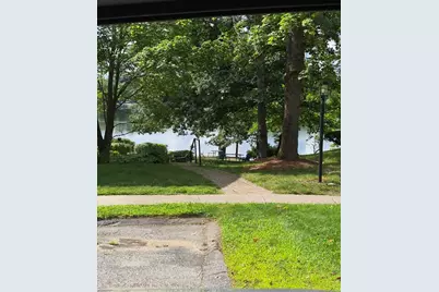 14 Tiffany Circle #D-14, Millbury, MA 01527 - Photo 2