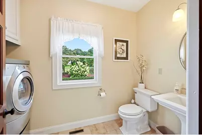 36 Mineral Spring Ave, Ludlow, MA 01056 - Photo 10