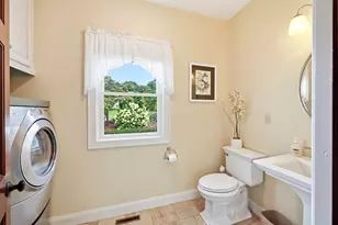 36 Mineral Spring Ave, Ludlow, MA 01056 - Photo 10