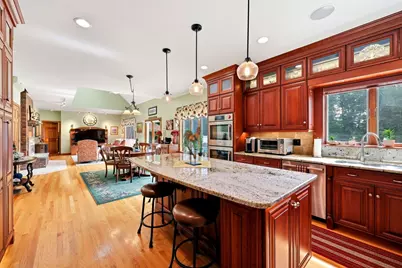 36 Mineral Spring Ave, Ludlow, MA 01056 - Photo 8