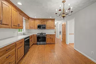 10 Raymond Dr, Wilbraham, MA 01095 - Photo 6