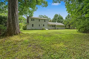 10 Raymond Dr, Wilbraham, MA 01095 - Photo 2