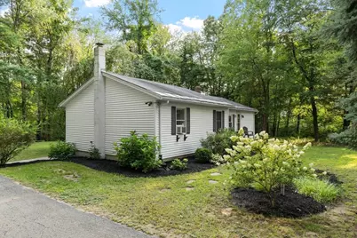 163 Beal St, Lunenburg, MA 01462 - Photo 4
