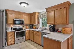 7 Bent Bluff Ln, Yarmouth, MA 02675 - Photo 20
