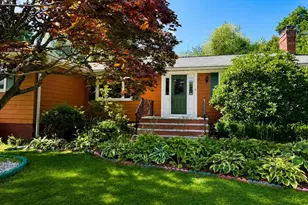 7 Fred St, Burlington, MA 01803 - Photo 2