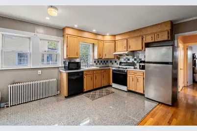 71 Temple St, Boston, MA 02132 - Photo 8