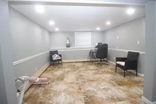 29 Rockland Cir, Brockton, MA 02301 - Photo 12